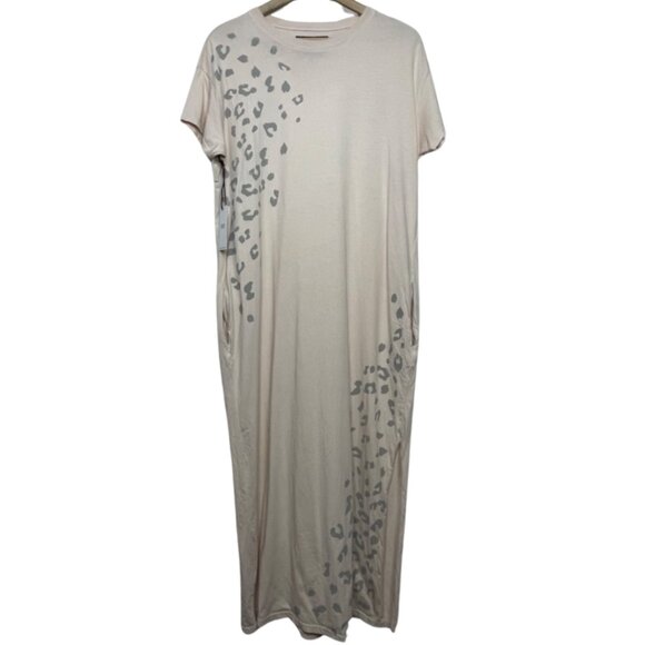 Spirit Jersey Dresses & Skirts - SPIRIT JERSEY | NWOT Short Sleeve Pale Pink Leopard Print Maxi Dress | Size S